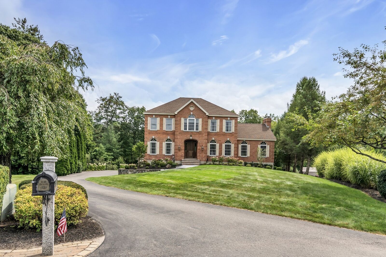 Property Photo:  31 Burbank Road  NH 03053 