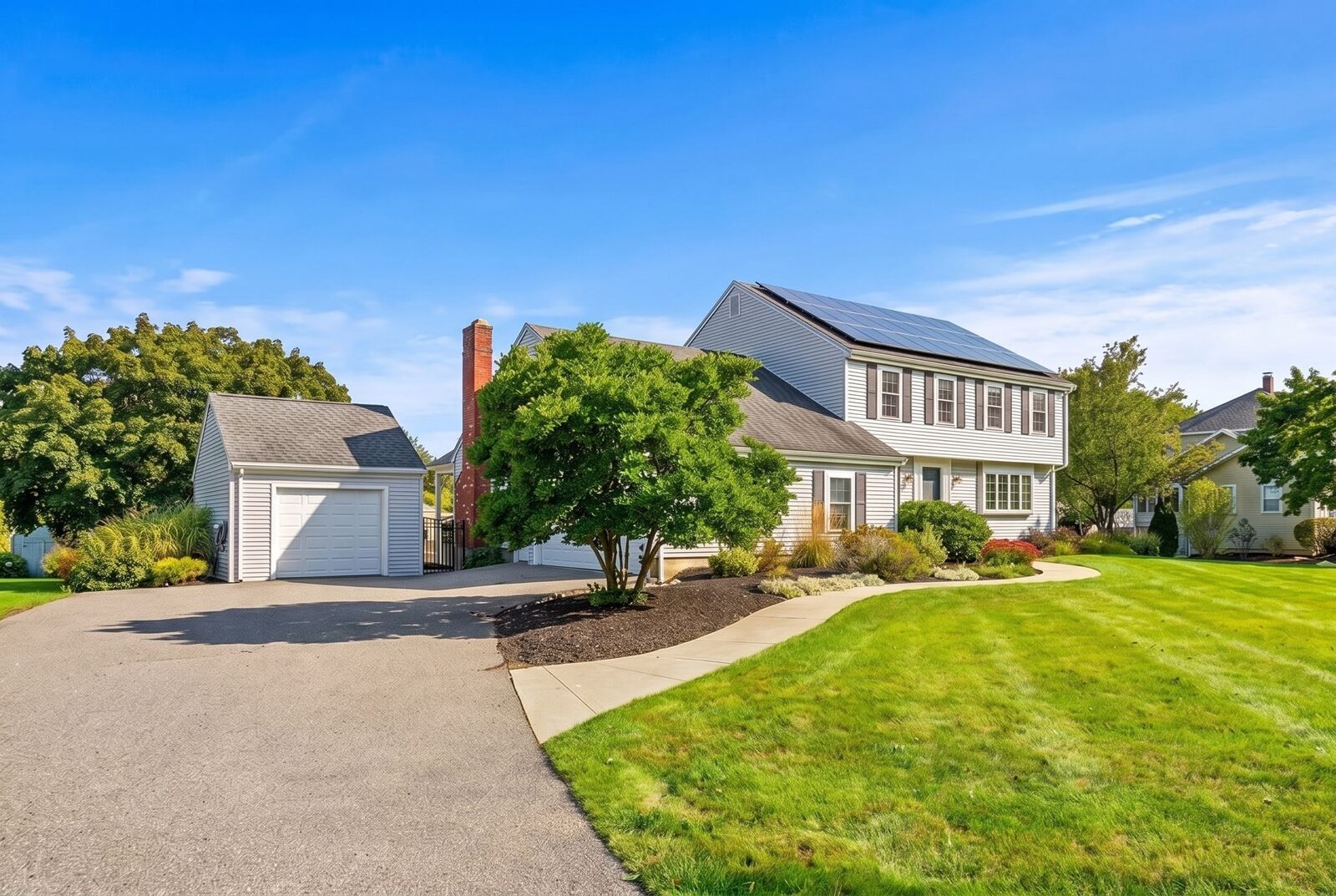 Property Photo: 6 Turner Dr MA 01864