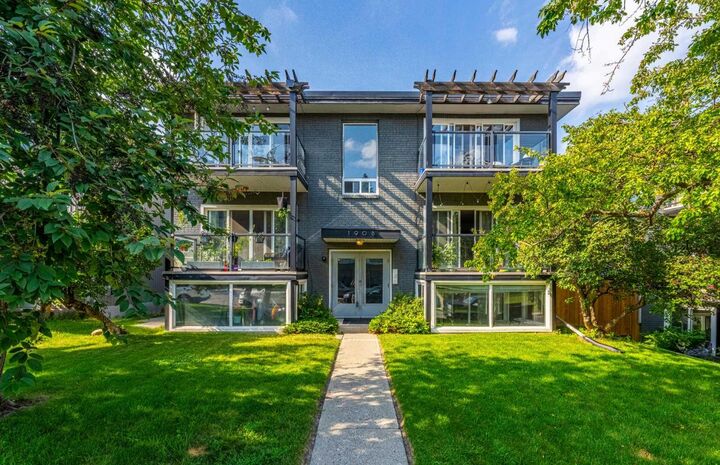 Property Photo:  1908 28 Avenue SW 301  AB T2T 1K1 