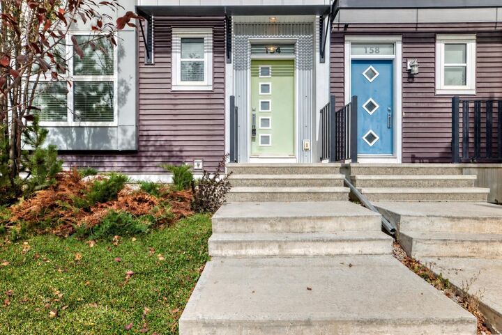 Property Photo:  154 Livingston Avenue NE  AB T3P 0V9 