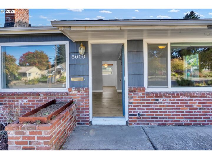 Property Photo:  8000 N Woolsey Ave  OR 97203 