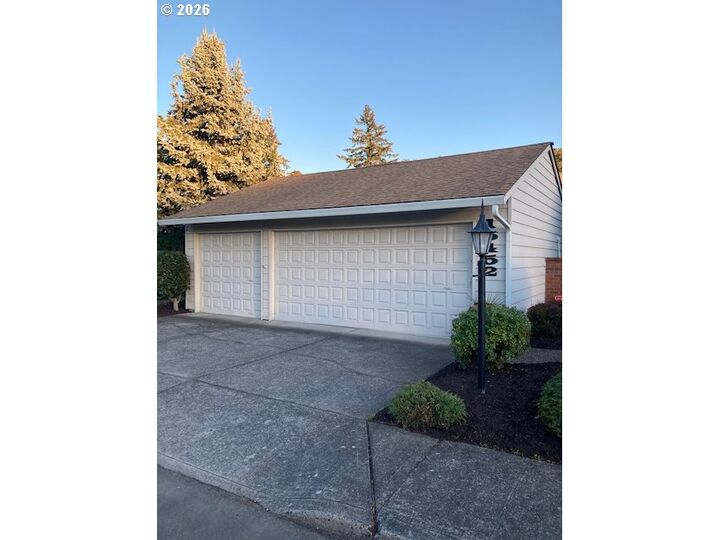 Property Photo: 15452 SW Summerfield Ln OR 97224