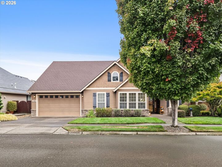 Property Photo:  1382 NE 16th Ave  OR 97013 