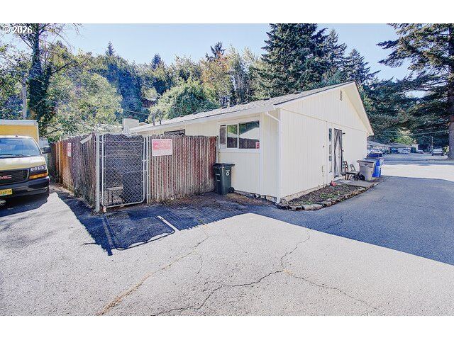 Property Photo: 1601 Bryant St WA 98661