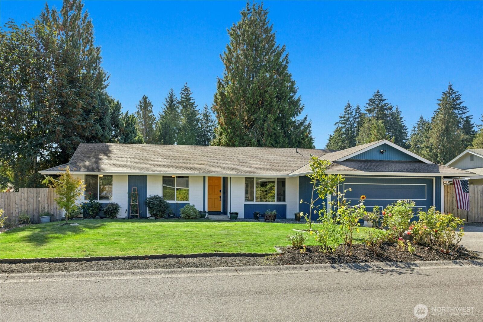Property Photo:  209 NE Mulberry Lane  WA 98311 