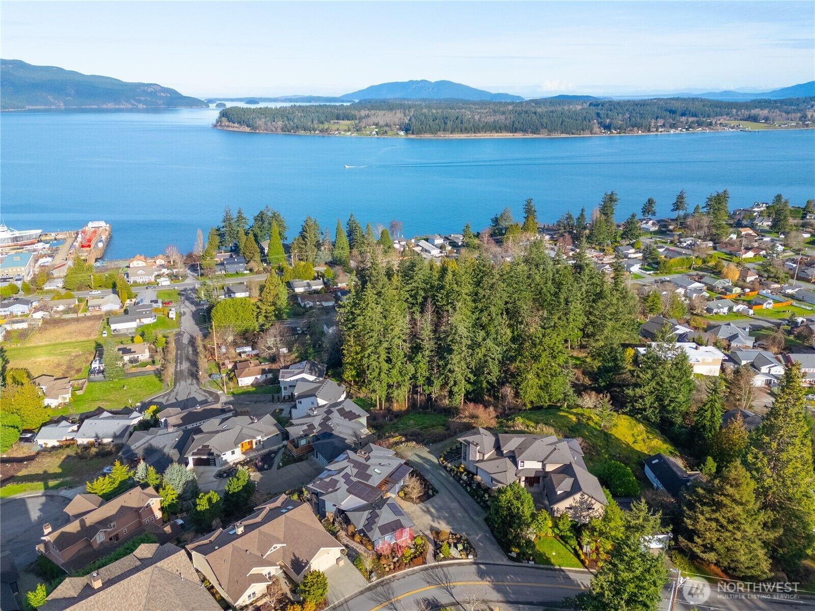 Property Photo:  2901  17th  WA 98221 