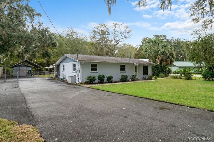 Property Photo: 5581 S Perch Drive FL 34436