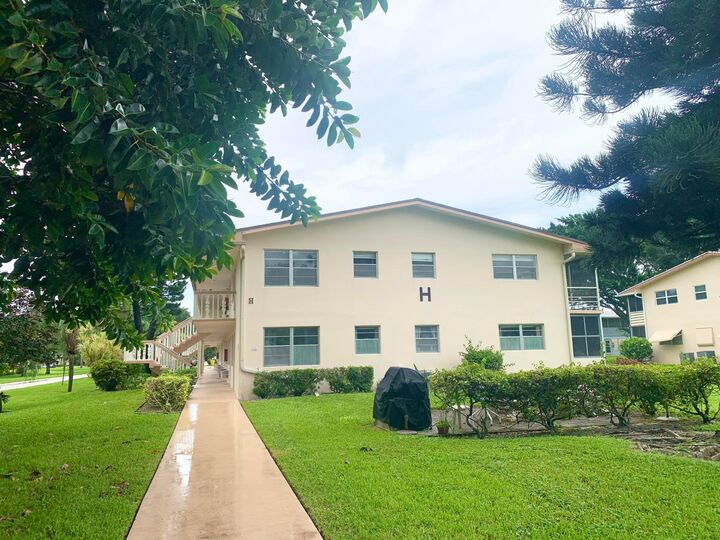 Property Photo:  185 Canterbury H  FL 33417 