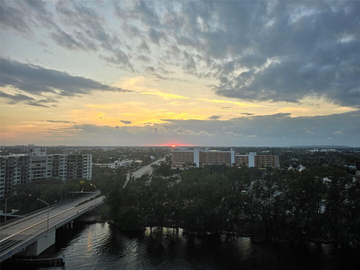 Property Photo:  1401 N Riverside Drive 405  FL 33062 