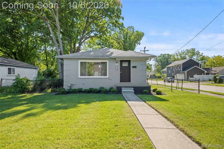 Property Photo:  4014 Greenfield Road  MI 48072 