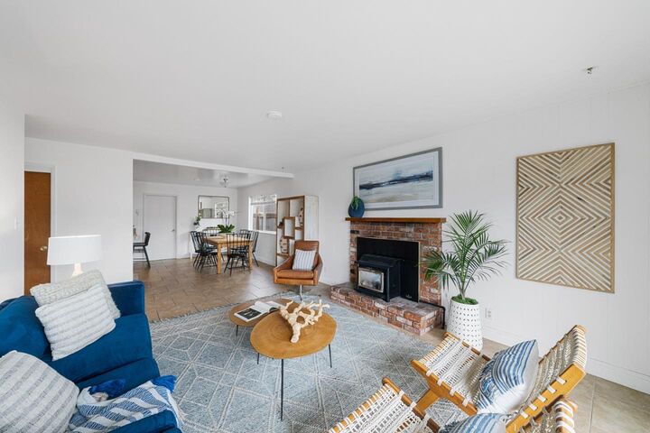 Property Photo:  910 Golden Gate Ave Avenue  CA 94019 