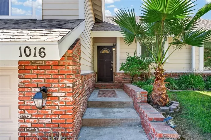 Property Photo:  1016 La Feliz  CA 92373 