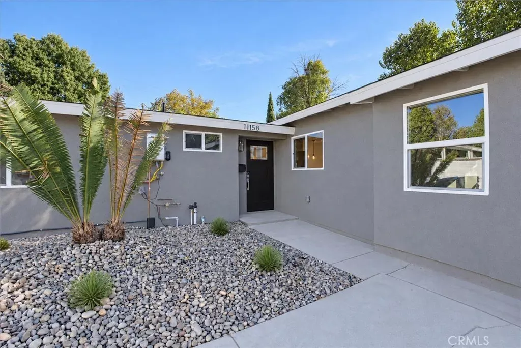Property Photo:  11158 Orion Ave  CA 91345 