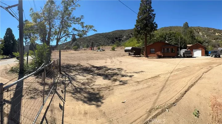 Property Photo:  43571 Lake Hughes  CA 93532 