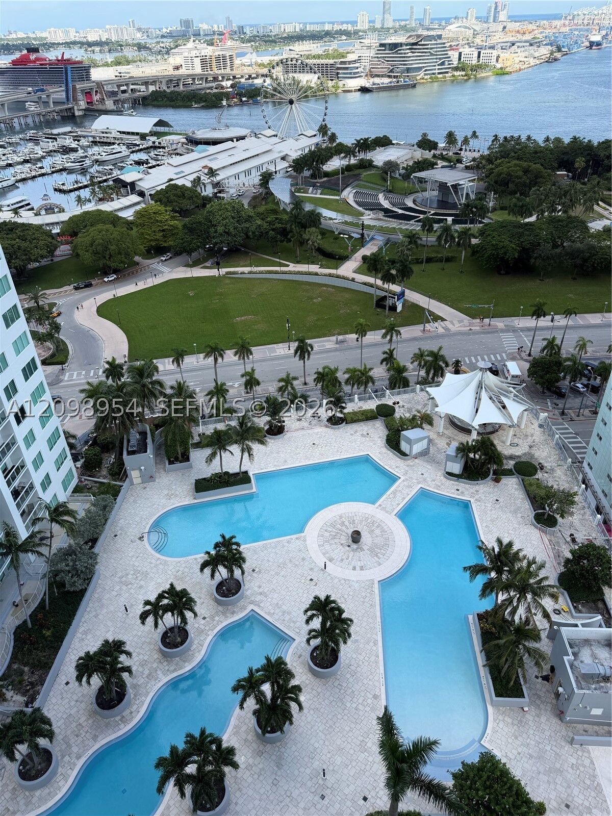 Property Photo:  253 NE 2nd St 2405  FL 33132 