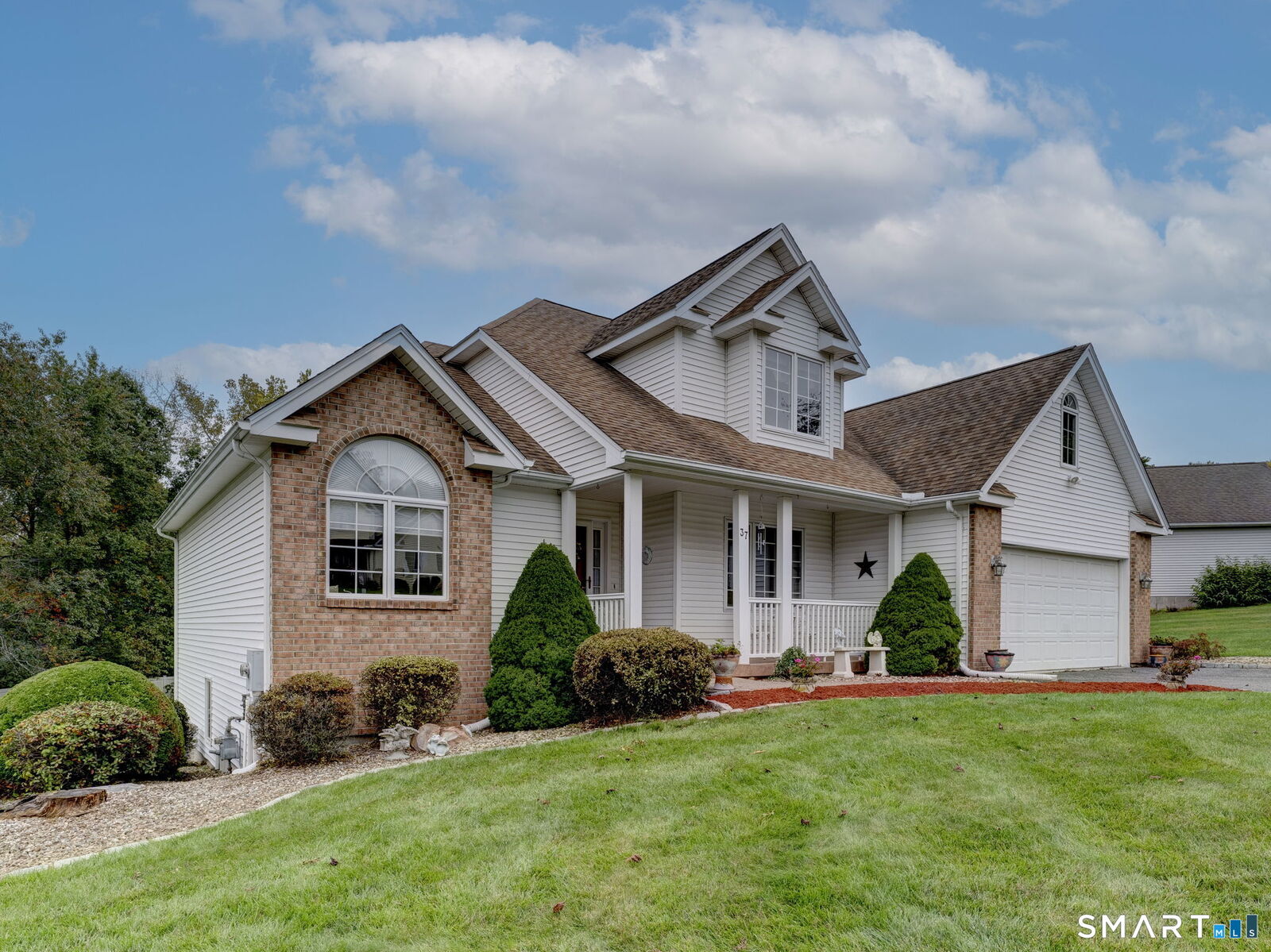 Property Photo:  37 Skyview Terrace  CT 06040 