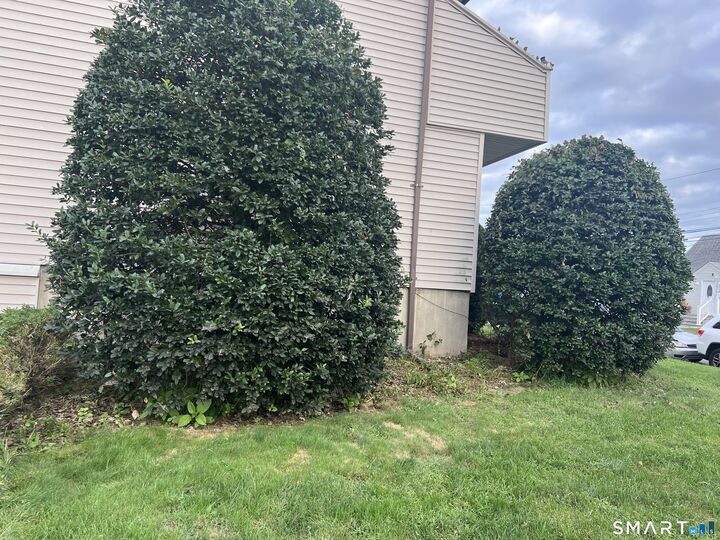 Property Photo: 252 Harlem Avenue A2 CT 06606