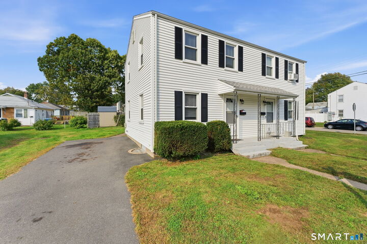 Property Photo:  92 Seaman Circle  CT 06040 