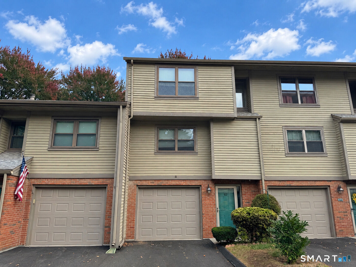 Property Photo:  92 Metacomet Drive  CT 06450 