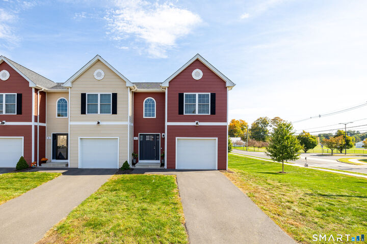 Property Photo:  6 Gillette Way 6  CT 06010 
