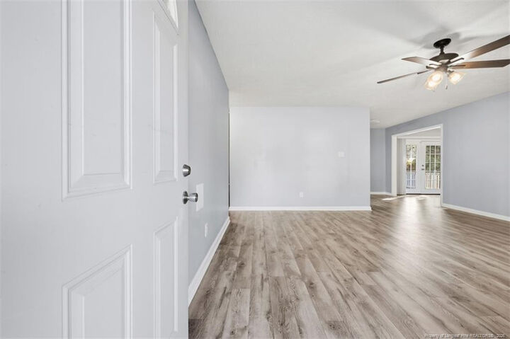 Property Photo:  121 Elfreth Lane  NC 28390 