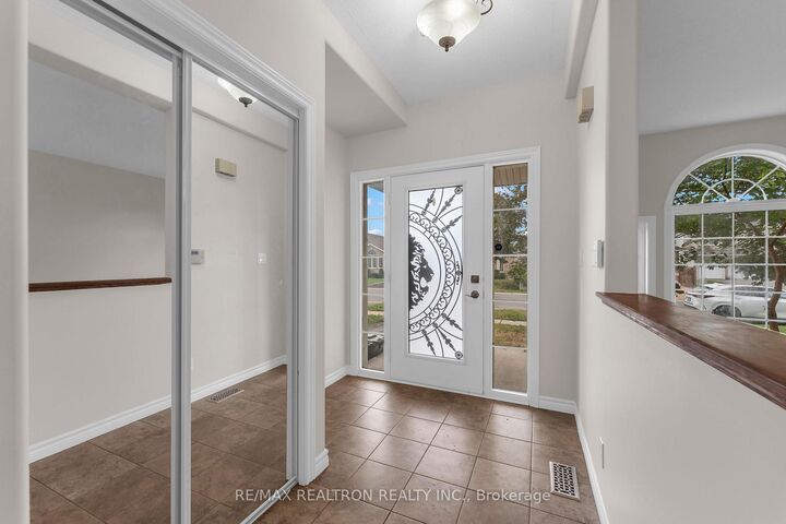 Property Photo:  1422 Stoneridge Drive  ON K7M 9H5 