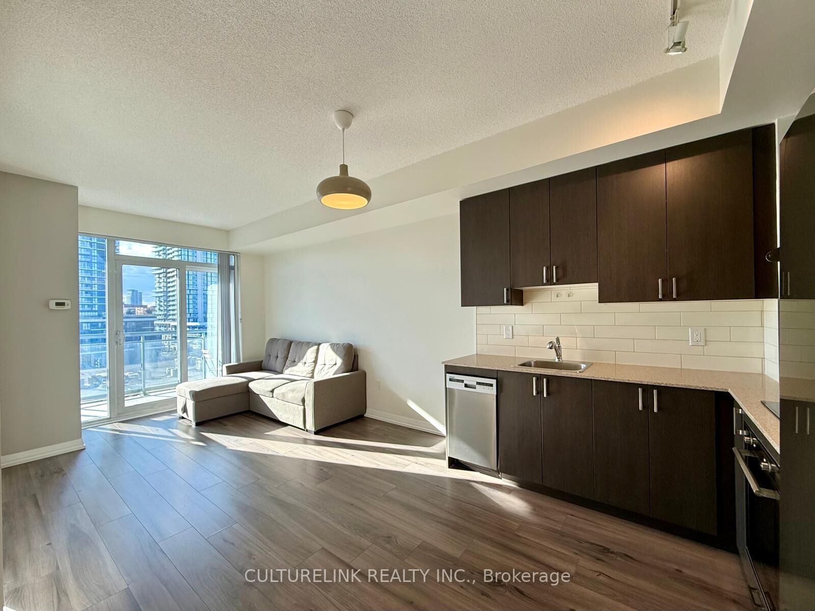 Property Photo:  50 Ann O'Reilly Road 609  ON M2J 0C9 