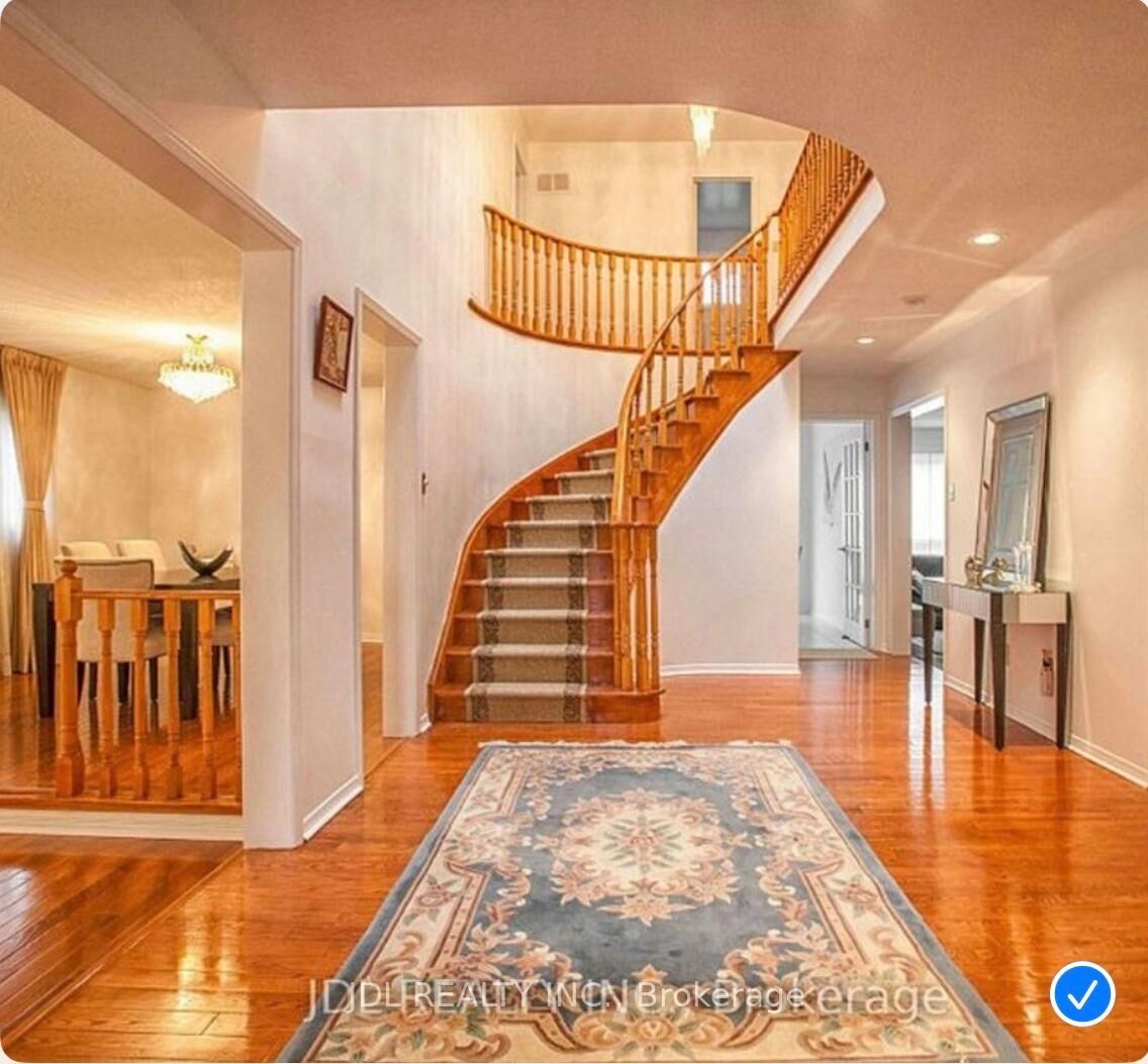 Property Photo:  101 Summerdale Dr Drive Unit A 2nd Floor  ON L6T 6W3 