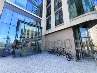 Property Photo:  7890 Jane Street 702  ON L4K 4R6 