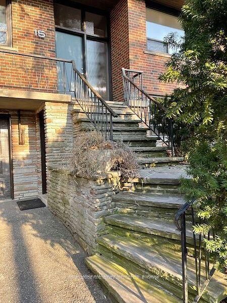 Property Photo:  15 Willard Gardens  ON M6S 1E9 