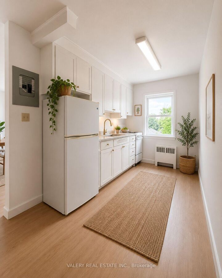 Property Photo:  917 Hamilton Road 14  ON N5Z 1W3 