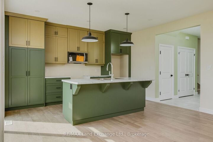 Property Photo:  278 Mary Rose Avenue 1  ON N0H 2C3 