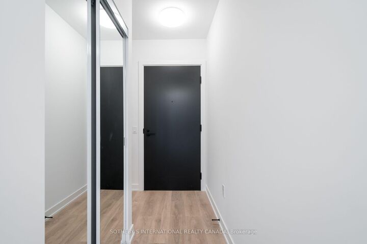 Property Photo:  117 Broadway Avenue 407  ON M4P 1V3 