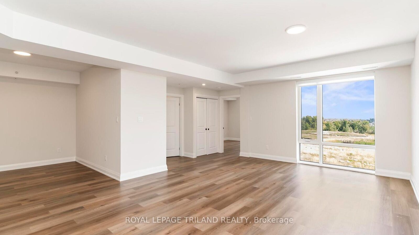 Property Photo:  865 Kleinburg Drive 314  ON N5X 0P4 