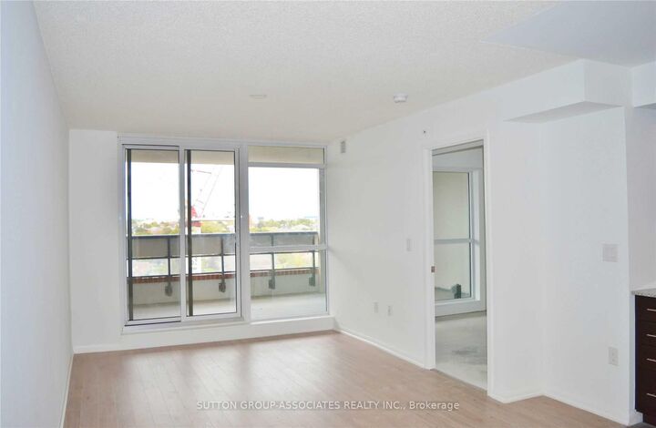 Property Photo:  830 Lawrence Avenue W 714  ON M6A 1C3 