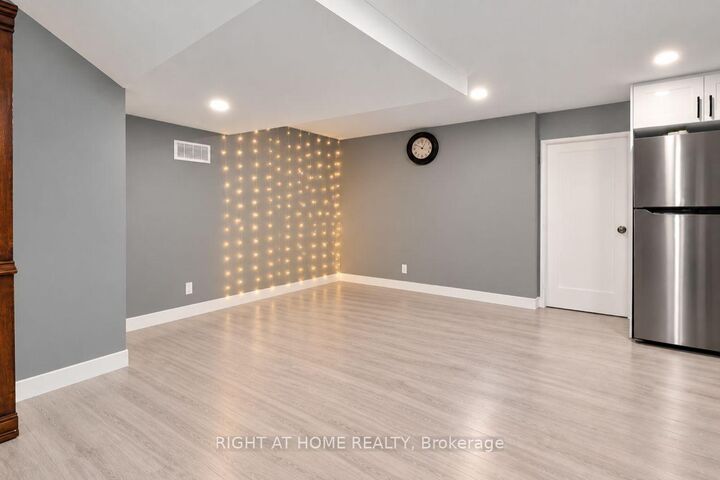 Property Photo:  200 Renfro Crescent Basement  ON N5Z 3B7 