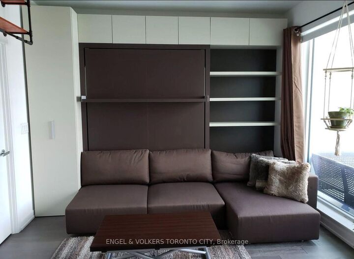 Property Photo:  1830 Bloor Street W 330  ON M6P 0A2 