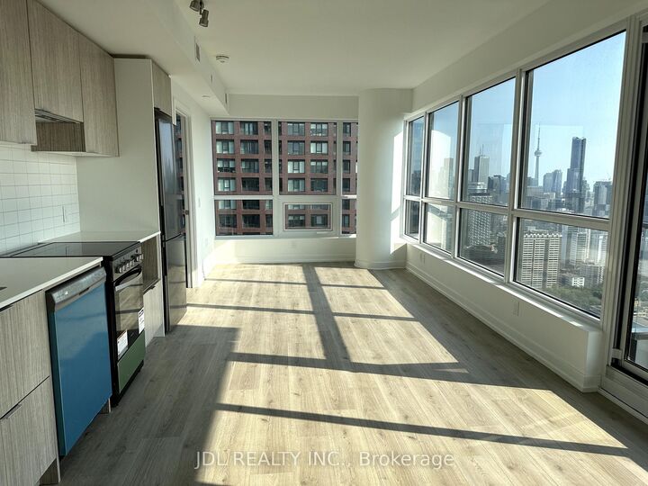Property Photo: 395 Bloor Street E 4402 ON M4W 0B4