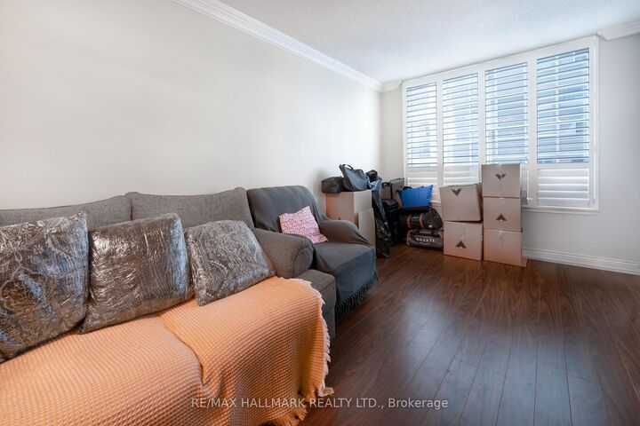 Property Photo:  62 Suncrest Boulevard 316  ON L3T 7Y6 