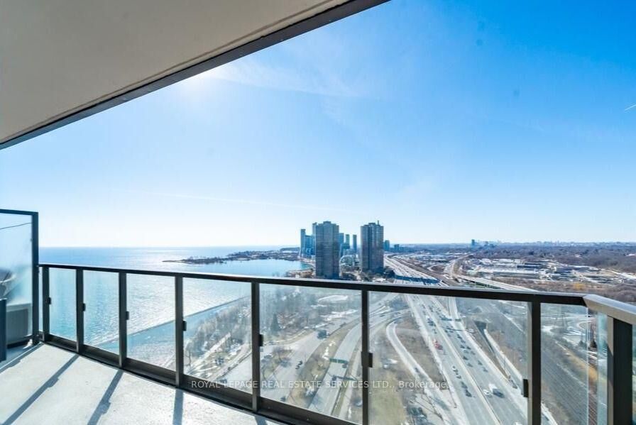 Property Photo:  1928 Lake Shore Boulevard W 3511  ON M6S 1A1 