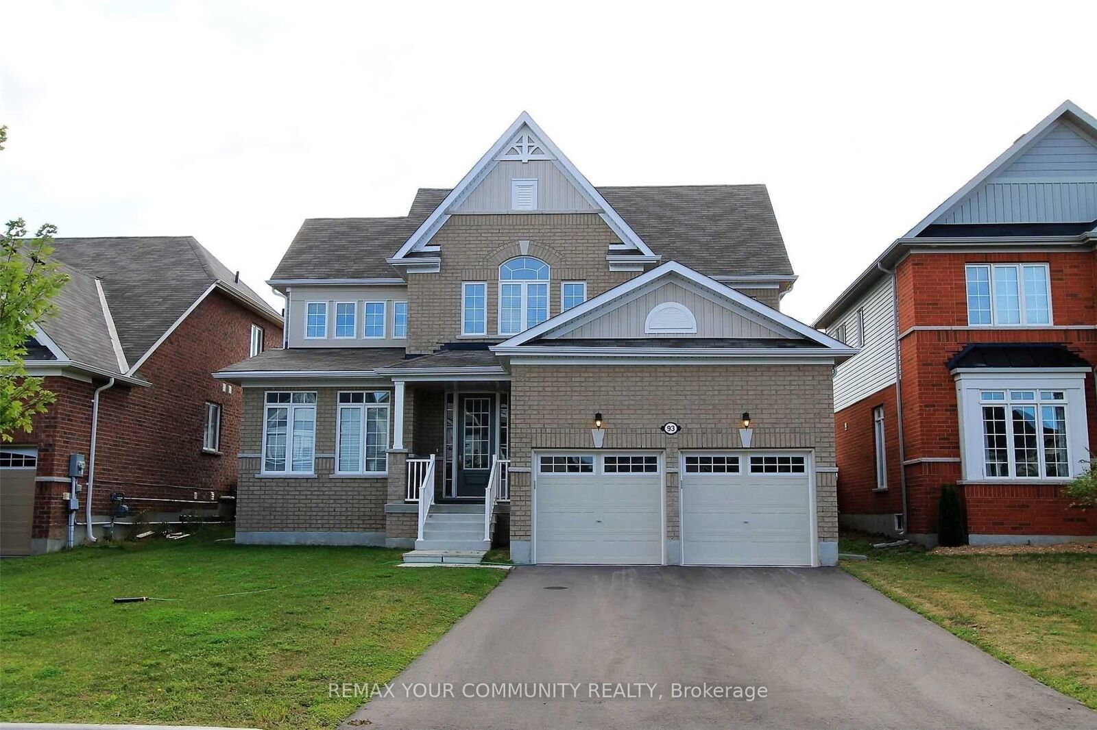 Property Photo:  93 Mount Crescent  ON L0M 1B5 