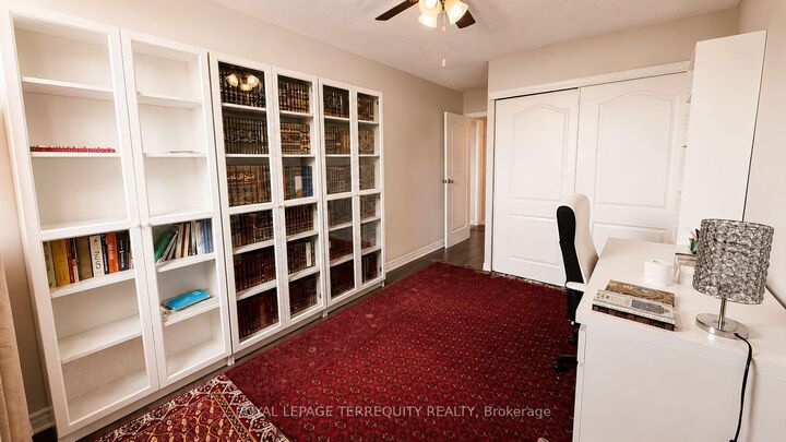 Property Photo:  100 Wingarden Court 409  ON M1B 2P4 