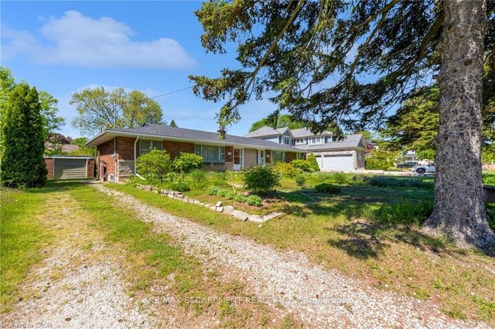 Property Photo:  234 Pine Cove Road  ON L7N 1W2 