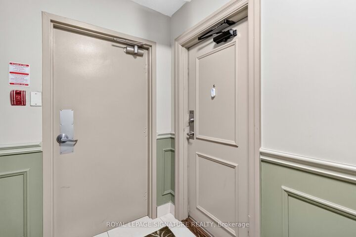 Property Photo:  1615 Bloor Street 512  ON L4X 1S2 