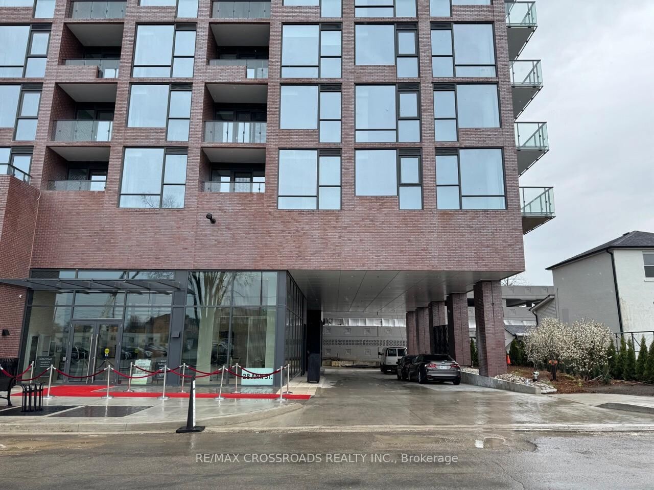 Property Photo:  28 Ann Street 612  ON L5G 0E1 
