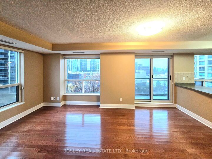 Property Photo:  188 Doris Avenue 615  ON M2N 6Z5 
