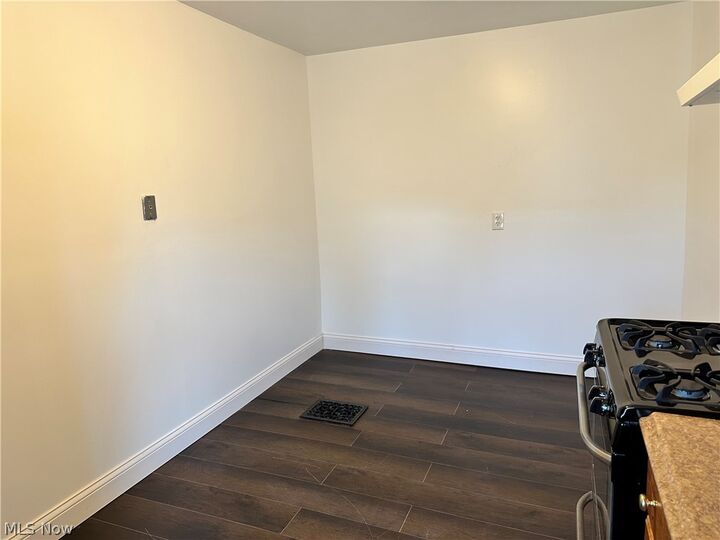 Property Photo:  1418 Wyandotte Avenue Up  OH 44107 