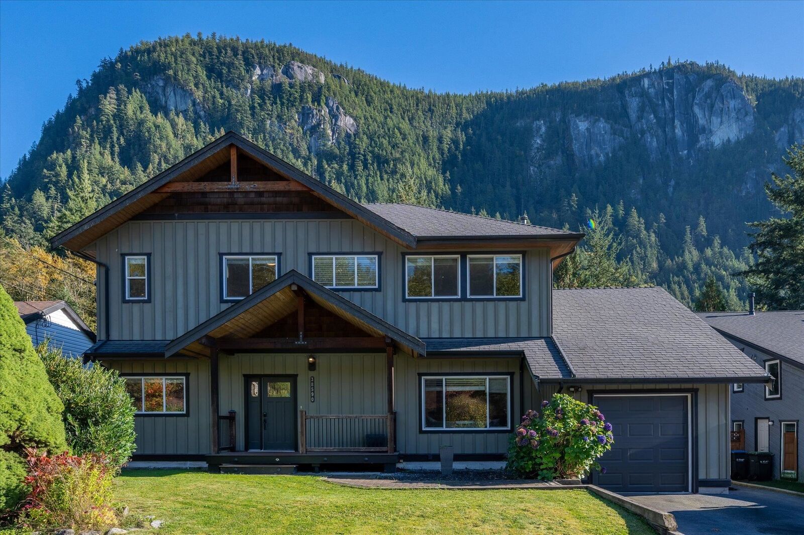 Property Photo:  38590 Westway Avenue  BC V8B 0W4 