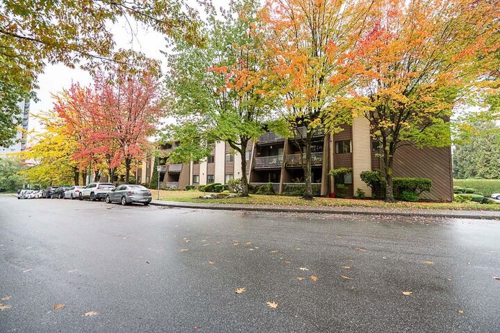 Property Photo:  3921 Carrigan Court 212  BC V3N 4J7 