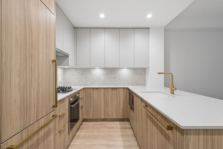 Property Photo:  2375 Emery Court 208  BC V7J 0E8 